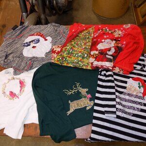 Women’s Holiday Shirt Bundle (5 pcs) Santa Reindeer Cardinals Christmas Tops